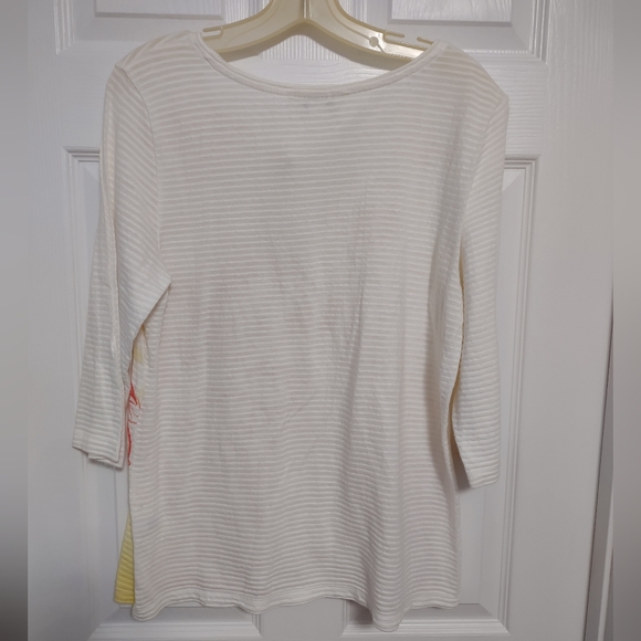 C&B Floral Top(L) - Picture 3 of 4